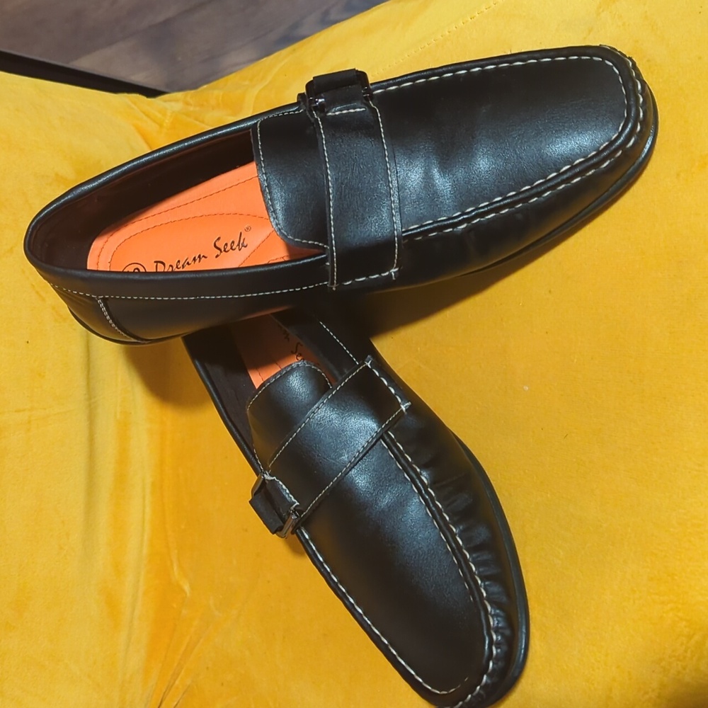 Loafer Black size 10 Dream Seek